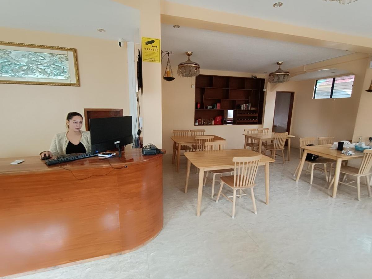 Speed 8 Inn Moalboal Kültér fotó